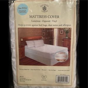 Sultan's Mattress Cover Zippered Vinyl Cover NEW